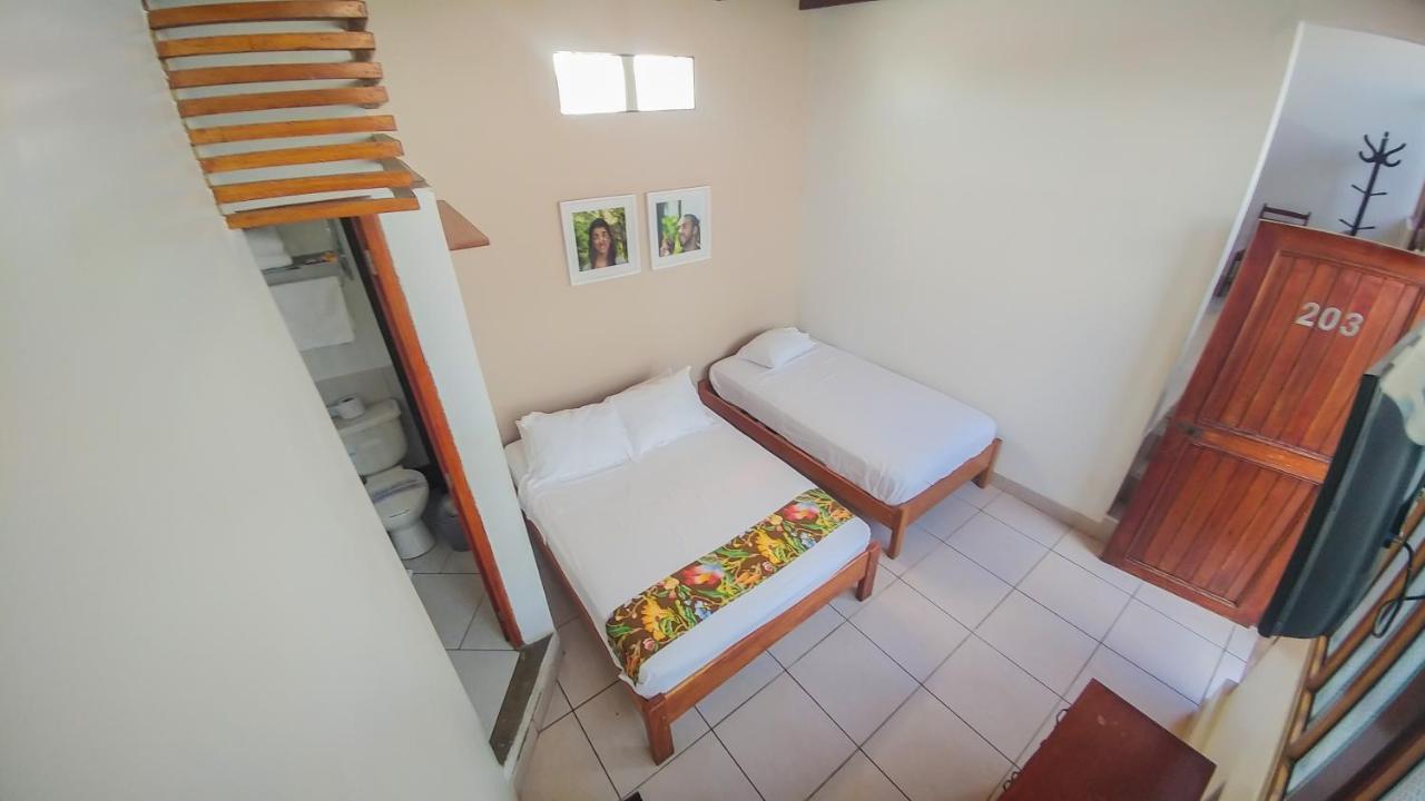 Hostal "Centrika" Tarapoto Exterior foto